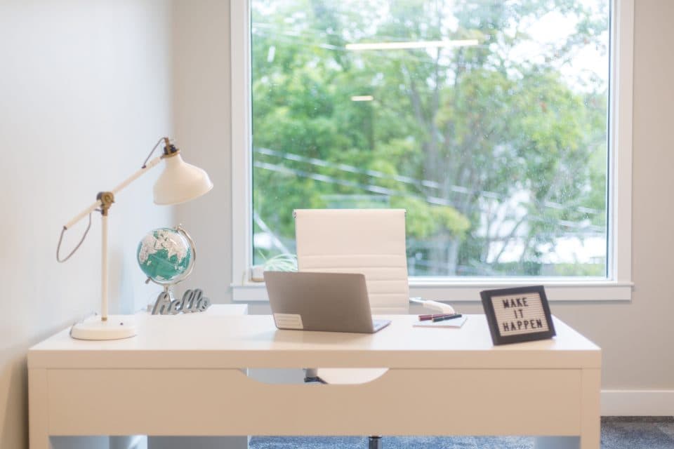 Be your own boss with Seven Dollar Click, home office freelancer