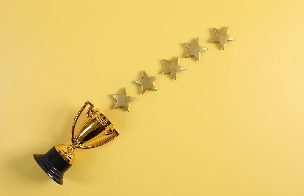 Review the reviews, online star ratings and feedback